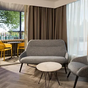 Aparthotel Roomzzz Stratford
